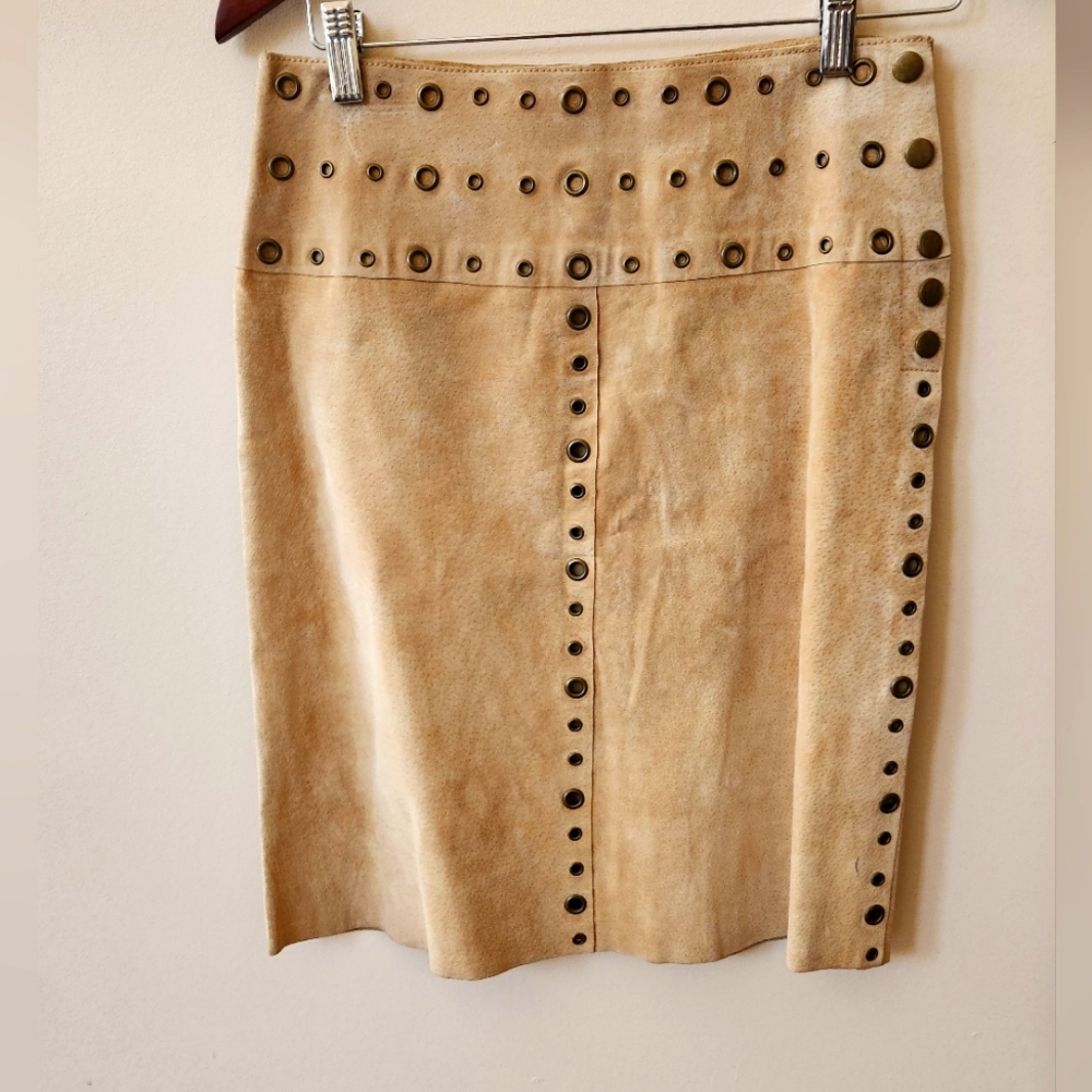 Suade button skirt